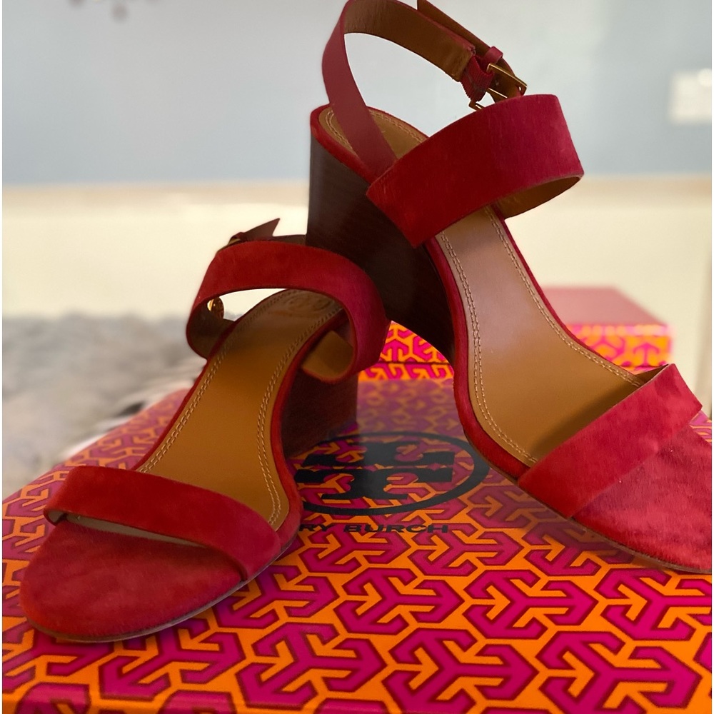 🆕Tory Burch Red Wedge Sandals❤️